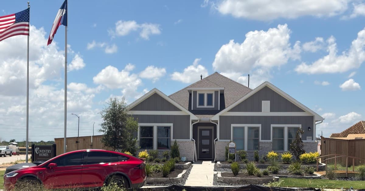Sofi Lakes model home in Katy